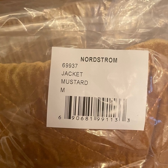 Avec LES FILLES Quilted Velvet Zip Jacket In Mustard - Picture 13 of 15